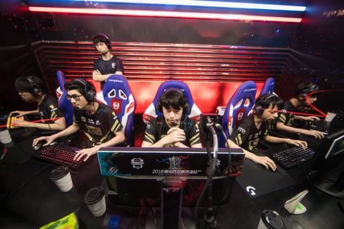 突然变向过 突然变向过